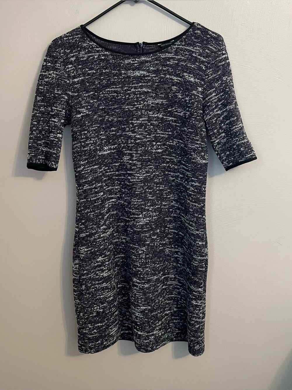 Ann Taylor short sleeve dress size 4